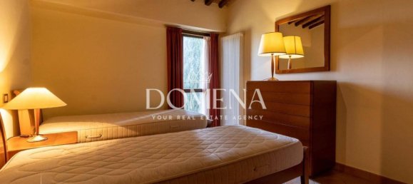 3 Schlafzimmer Haus in Siena, Italy, Nr. 236348 32