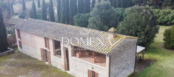 3 Schlafzimmer Haus in Siena, Italy, Nr. 236348 41