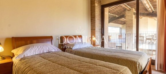 3 Schlafzimmer Haus in Siena, Italy, Nr. 236348 25