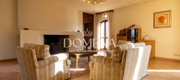 3 Schlafzimmer Haus in Siena, Italy, Nr. 236348 10