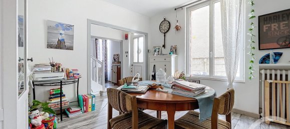 4 bedrooms House in Saint-Julien-les-Villas, France No. 273607 9