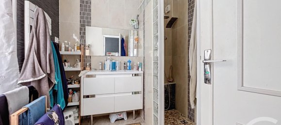 4 bedrooms House in Saint-Julien-les-Villas, France No. 273607 14