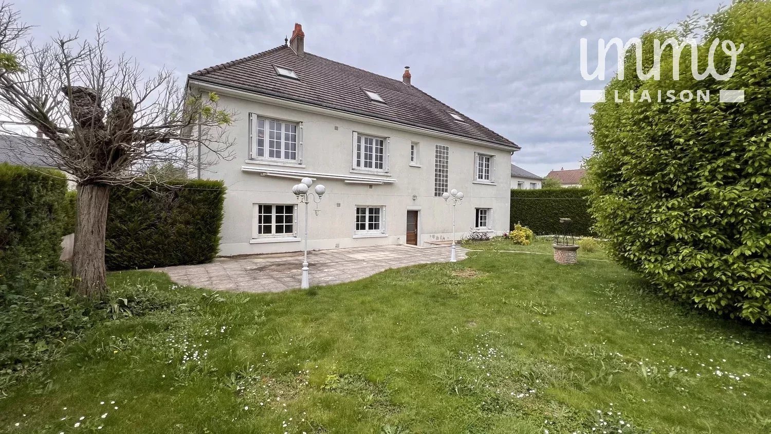 Casa de 5 dormitorios en Saint-Sulpice-de-Pommeray, France No. 71133