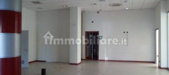 4 rooms Warehouse in Lucca, Italy No. 140286 6