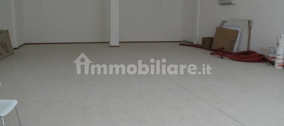 4 rooms Warehouse in Lucca, Italy No. 140286 5