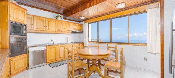 4 bedrooms Villa in Calheta, Portugal No. 126520 13