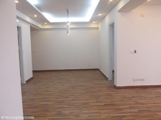 4 bedrooms Apartment in Tay Ho, Vietnam No. 340