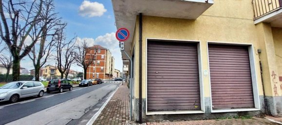 75m² Commercial property in Pioltello, Italy No. 71099 3
