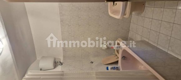 Apartamento de 2 dormitorios en Ocre, Italy No. 84244 9