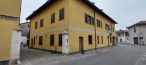 Apartamento de 3 habitaciónes en Gerenzago, Italy No. 186407 5