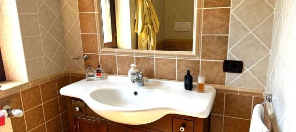 Вилла с 4 спальнями в Риньяно Фламинио, Италия № 91232 15