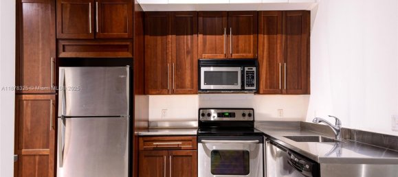1 Schlafzimmer Gewerbliche Immobilien in Miami, USA, Nr. 614709 12