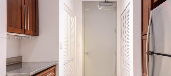 1 Schlafzimmer Gewerbliche Immobilien in Miami, USA, Nr. 614709 10