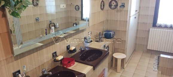 3 bedrooms Villa in Barbarano Mossano, Italy No. 268209 44