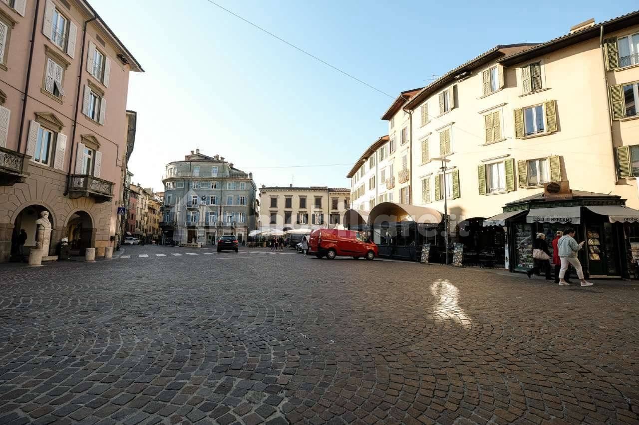 1 غرف نوم شقة في Bergamo, Italy رقم 146831