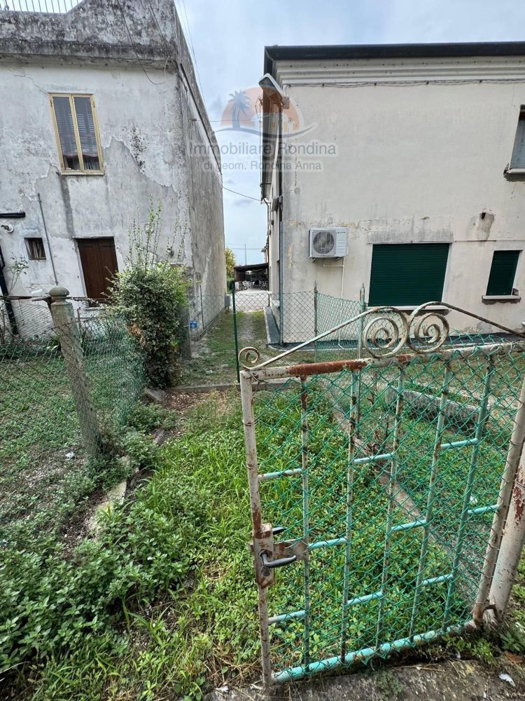 3 bedrooms House in Guarda Veneta, Italy No. 326628