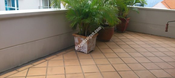 140m² Apartment in District 3, Vietnam No. 11079 4