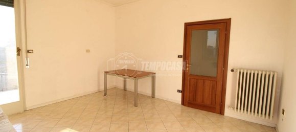 2 Schlafzimmer Wohnung in Reggio Emilia, Italy, Nr. 102877 7