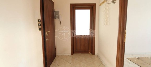 2 Schlafzimmer Wohnung in Reggio Emilia, Italy, Nr. 102877 4