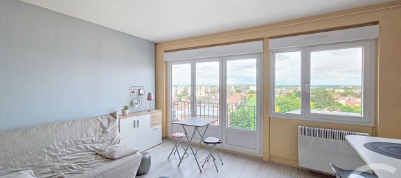 Studio in Troyes, France No. 160253 7