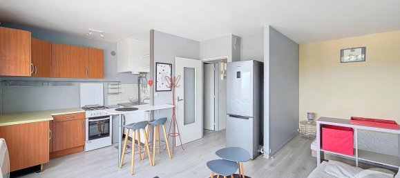 Studio in Troyes, France No. 160253 8