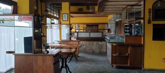 300m² Commercial property in Milan, Italy No. 248236 6