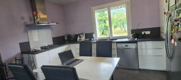 3 Schlafzimmer Haus in Lons-le-Saunier, France, Nr. 334941 2