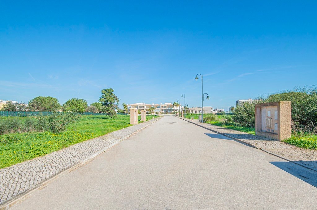 Terreno en Lagos, Portugal 200 m² No. 115641