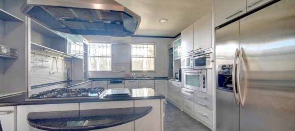 5 bedrooms Villa in Quinta do Conde, Portugal No. 128045 9