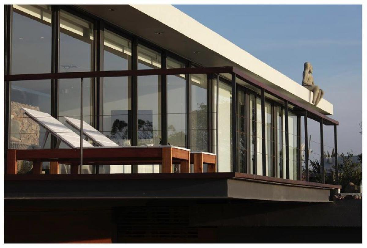 3 bedrooms House in Maldonado, Uruguay No. 7537