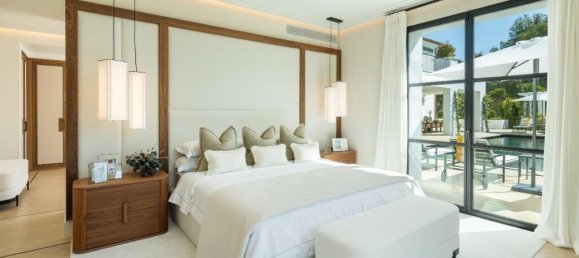 6 bedrooms Villa in Marbella, Spain No. 46856 11