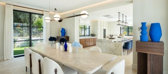 6 bedrooms Villa in Marbella, Spain No. 46856 8