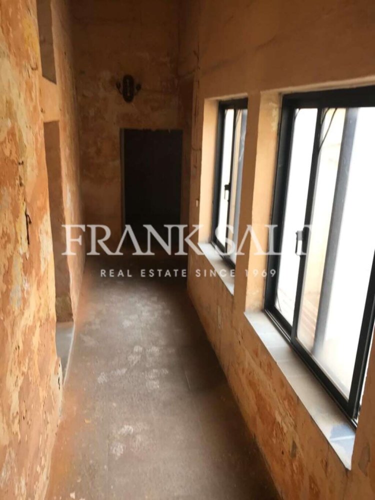 3 bedrooms Townhouse in Victoria, Malta No. 561