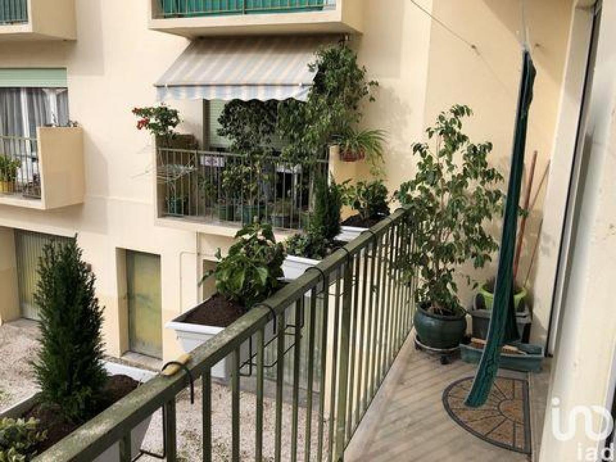 Studio in the Condo in Hyeres, France No. 14089