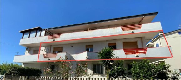 Квартира с 6 спальнями в Альба Адриатика, Италия № 350444 3