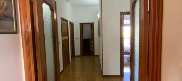 Квартира с 6 спальнями в Альба Адриатика, Италия № 350444 11