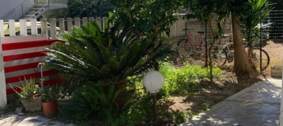 Квартира с 6 спальнями в Альба Адриатика, Италия № 350444 26