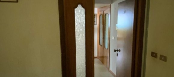 Квартира с 6 спальнями в Альба Адриатика, Италия № 350444 4