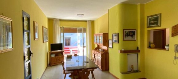 Квартира с 6 спальнями в Альба Адриатика, Италия № 350444 9