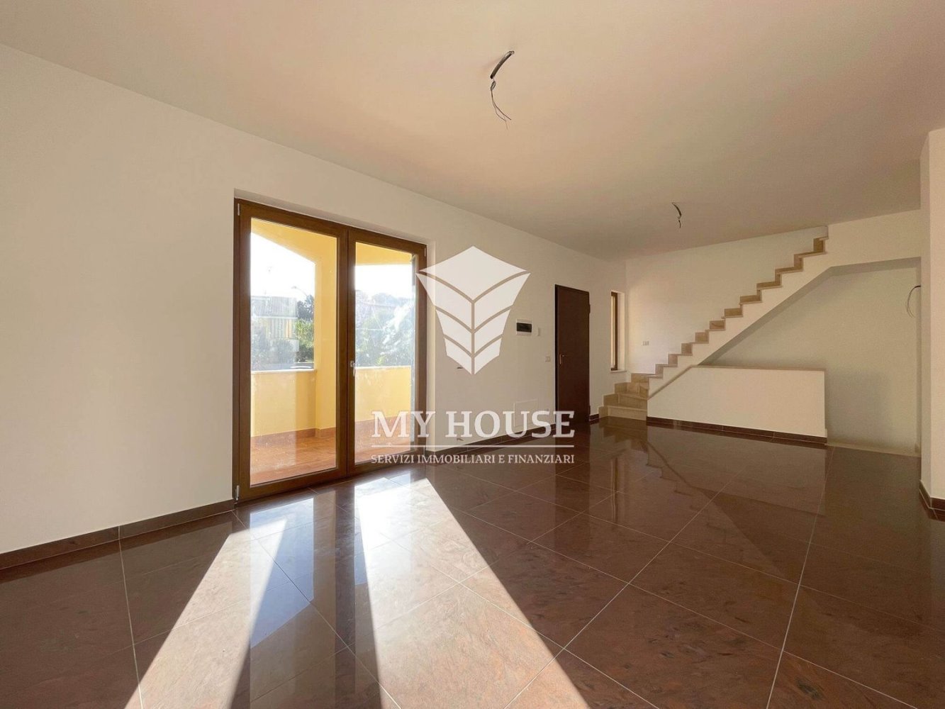 7غرفة منزل في San Cesareo, Italy رقم 16630