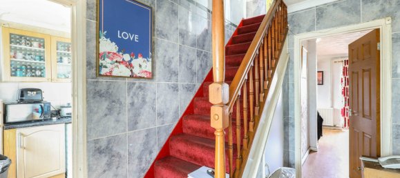 3 bedrooms House in Stroud, United Kingdom No. 2121 2