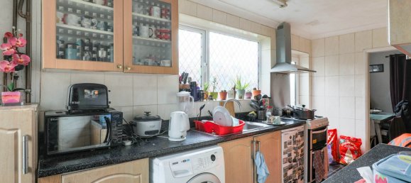 3 bedrooms House in Stroud, United Kingdom No. 2121 6