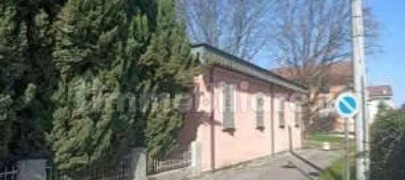 Коммерческая недвижимость с 1 комнатой в Чезена, Италия № 264691 5