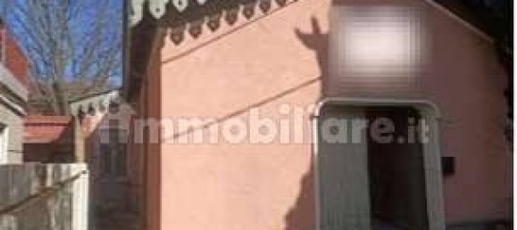 Коммерческая недвижимость с 1 комнатой в Чезена, Италия № 264691 2