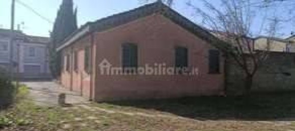 Коммерческая недвижимость с 1 комнатой в Чезена, Италия № 264691 4