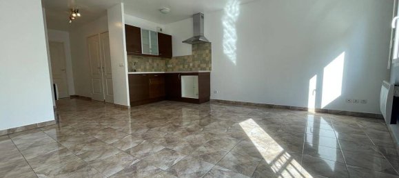 1 Schlafzimmer Wohnung in Corbeil-Essonnes, France, Nr. 334500 2