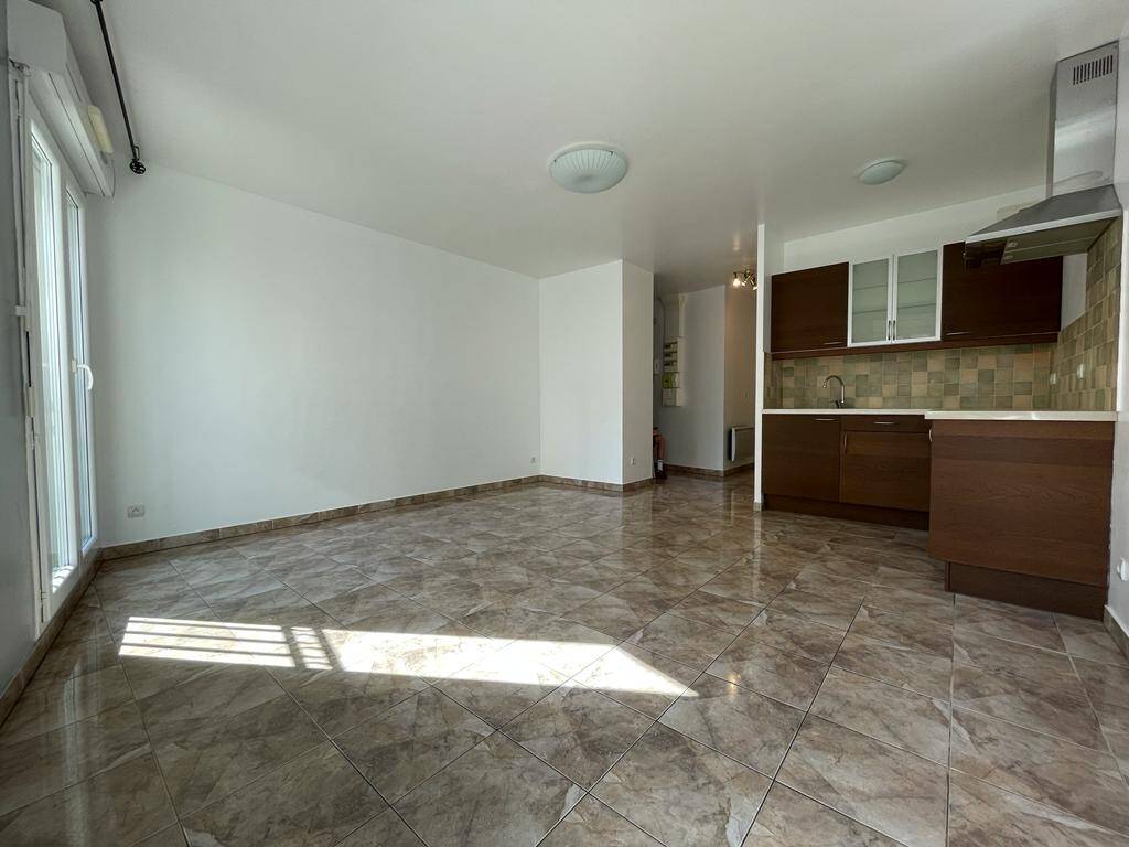 1 Schlafzimmer Wohnung in Corbeil-Essonnes, France, Nr. 334500