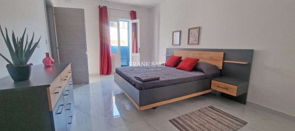 Квартира с 3 спальнями в Сент-Джулианс, Мальта № 7660 28