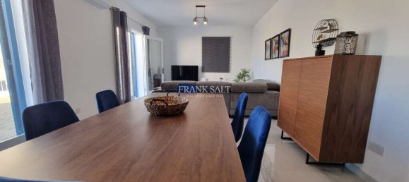 Квартира с 3 спальнями в Сент-Джулианс, Мальта № 7660 4