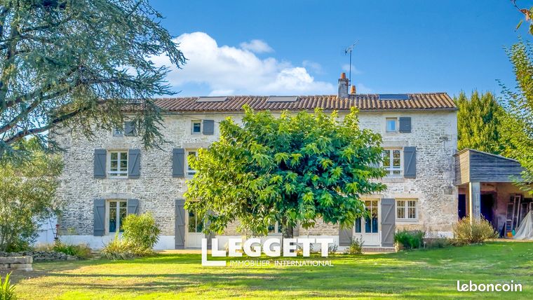 7 chambres Châteaux à Deux-Sèvres, France No. 304614